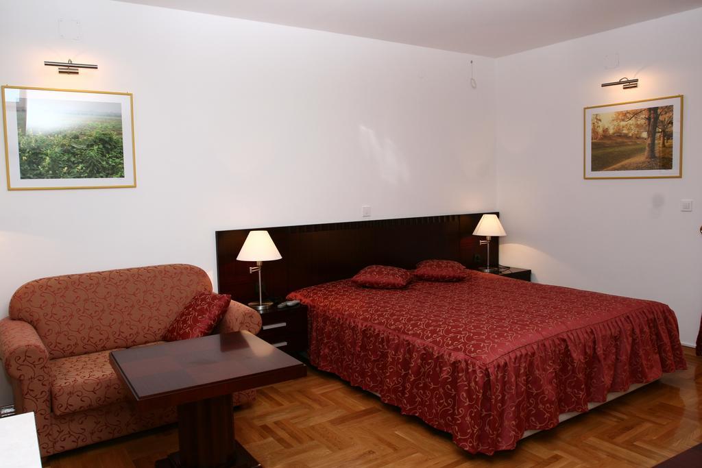 Apartmani Marbis Koprivnica Quarto foto